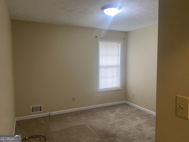 225 Farmbrook Parkway, Stockbridge, GA 30281