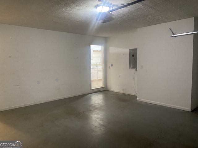 225 Farmbrook Parkway, Stockbridge, GA 30281