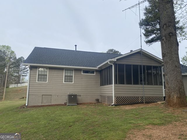 225 Farmbrook Parkway, Stockbridge, GA 30281