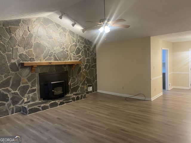 225 Farmbrook Parkway, Stockbridge, GA 30281