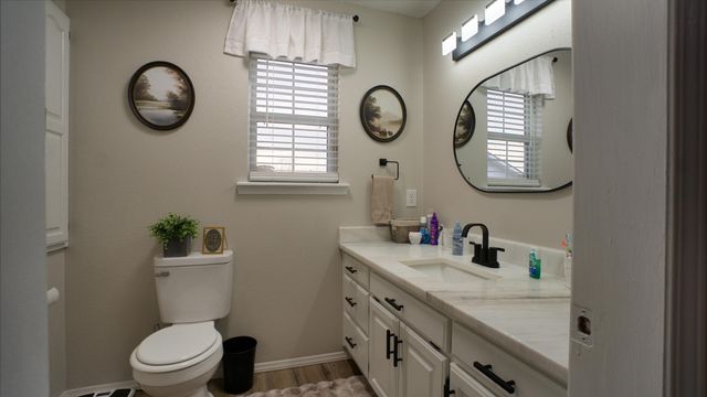 2009 Oak Lane, Miami, OK 74354