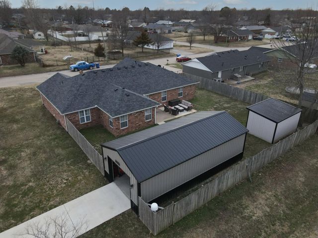 2009 Oak Lane, Miami, OK 74354