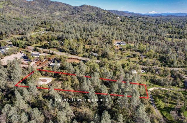 8003 Narrows Way, Redding, CA 96001