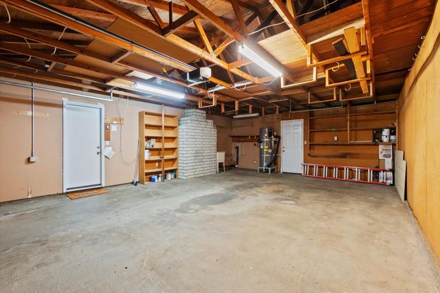 8003 Narrows Way, Redding, CA 96001