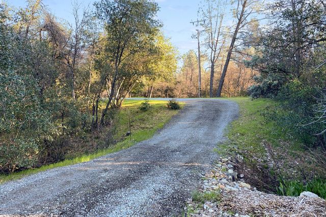 8003 Narrows Way, Redding, CA 96001