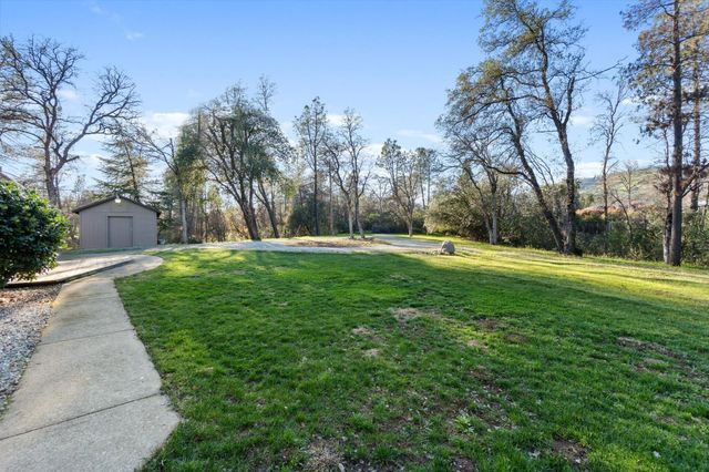 8003 Narrows Way, Redding, CA 96001