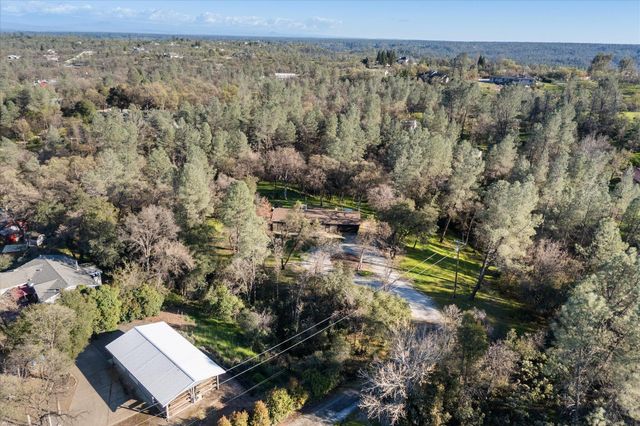 8003 Narrows Way, Redding, CA 96001