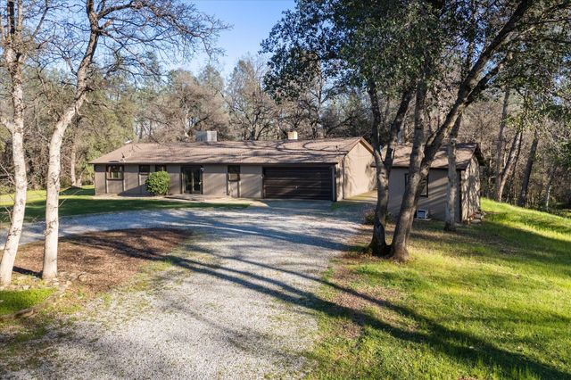 8003 Narrows Way, Redding, CA 96001