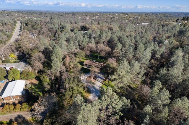 8003 Narrows Way, Redding, CA 96001