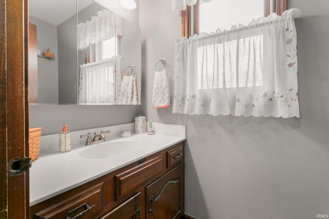 59600 Saturn Court, South Bend, IN 46614