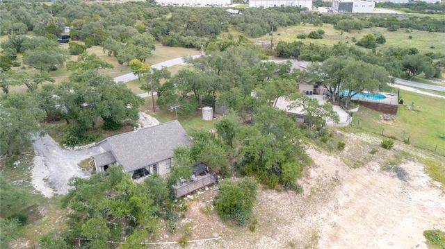 110 Longhorn LN, Dripping Springs, TX 78620
