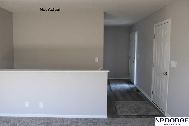 7725 Gulls Way, Lincoln, NE 68514