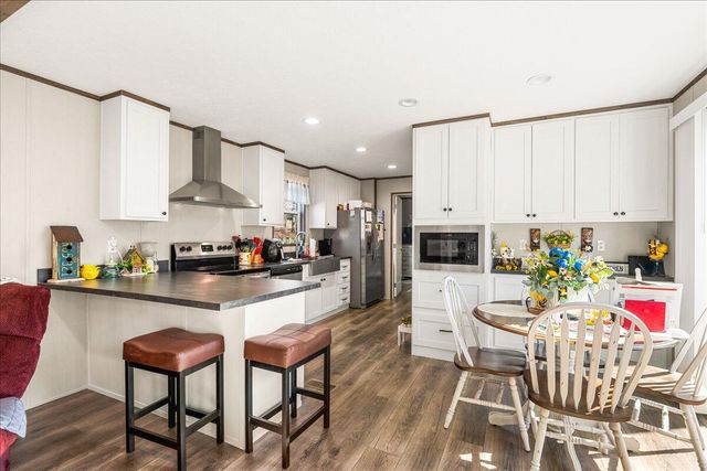 1423 Old Way Road, London, KY 40741