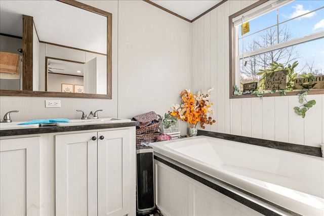 1423 Old Way Road, London, KY 40741