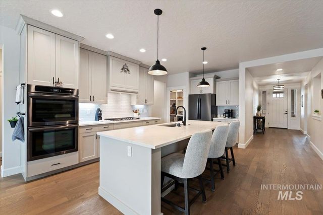 2865 E Murchison St, Meridian, ID 83642