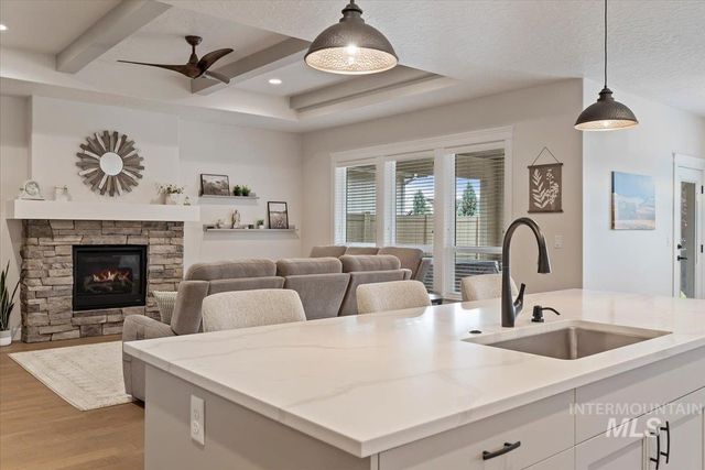 2865 E Murchison St, Meridian, ID 83642