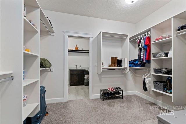 2865 E Murchison St, Meridian, ID 83642