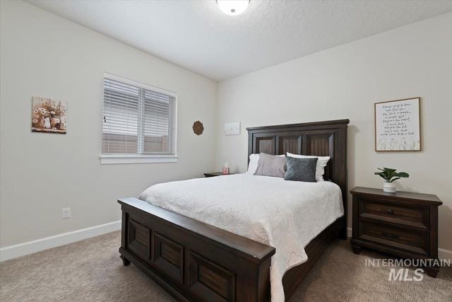 2865 E Murchison St, Meridian, ID 83642