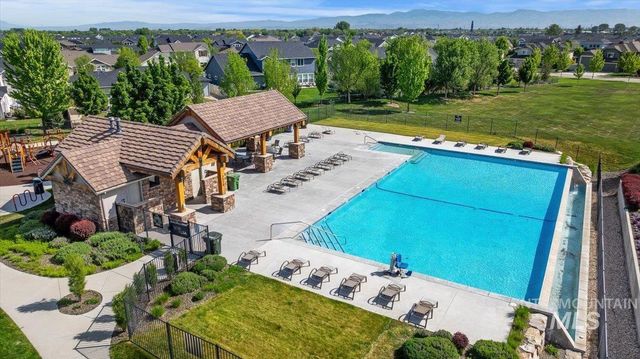 2865 E Murchison St, Meridian, ID 83642