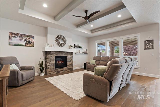 2865 E Murchison St, Meridian, ID 83642