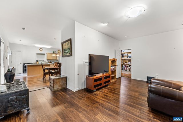 25 ACRE LN, Palmyra, VA 22963