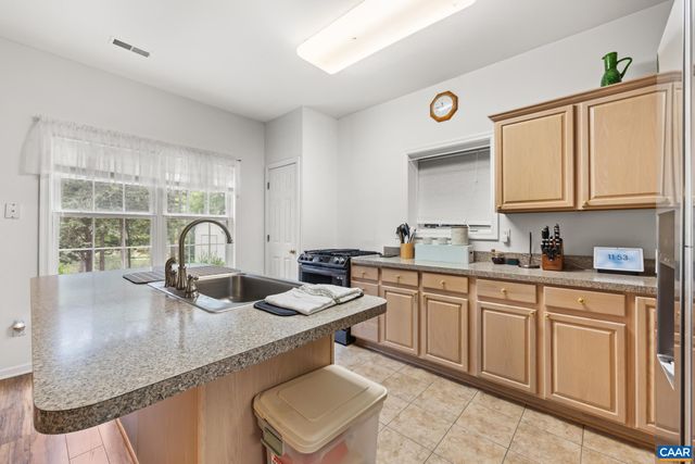 25 ACRE LN, Palmyra, VA 22963