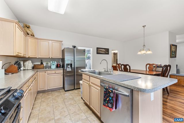 25 ACRE LN, Palmyra, VA 22963