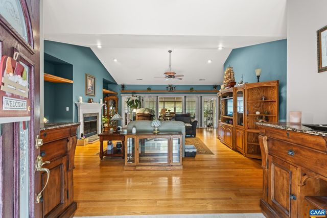 25 ACRE LN, Palmyra, VA 22963