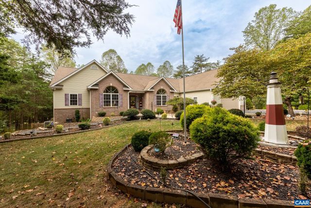 25 ACRE LN, Palmyra, VA 22963