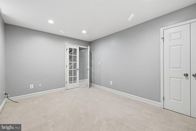 7961 HIDDEN BRIDGE DR, Springfield, VA 22153