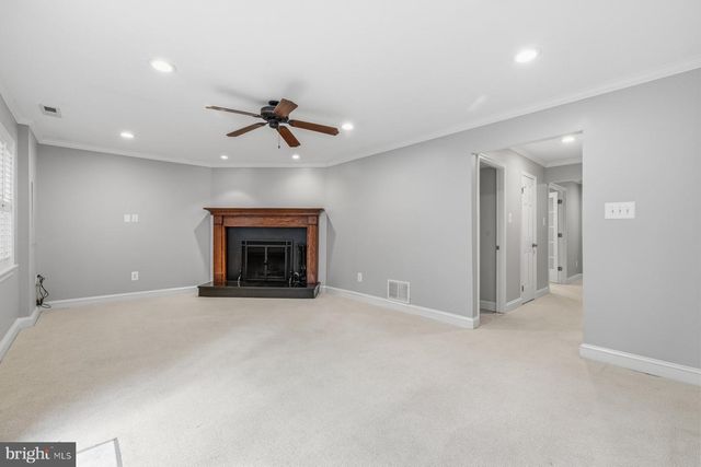 7961 HIDDEN BRIDGE DR, Springfield, VA 22153