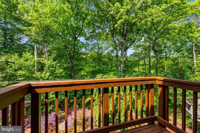 7961 HIDDEN BRIDGE DR, Springfield, VA 22153