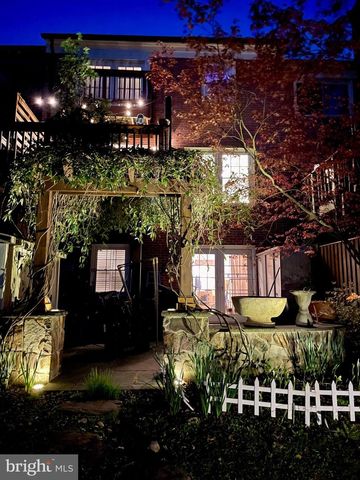 7961 HIDDEN BRIDGE DR, Springfield, VA 22153