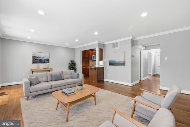 7961 HIDDEN BRIDGE DR, Springfield, VA 22153