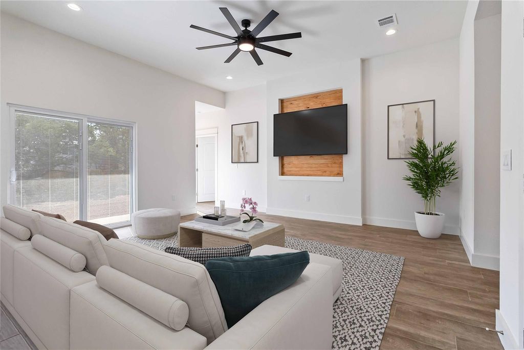 16 Summertime CIR, Wimberley, TX 78676