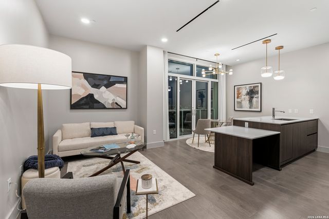123 Lexington Ave Apt 1308, San Antonio, TX 78205