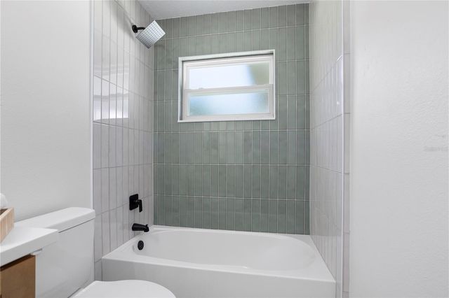 1628 LARKIN AVENUE, Orlando, FL 32812