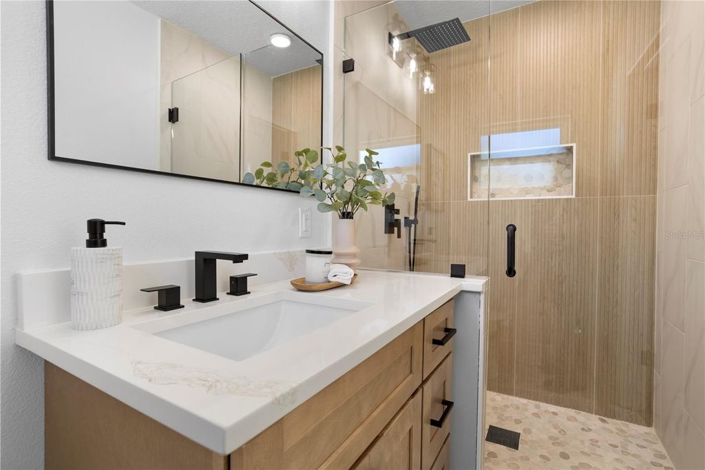 Image 22 of property listing at 1628 LARKIN AVENUE, Orlando, FL 32812