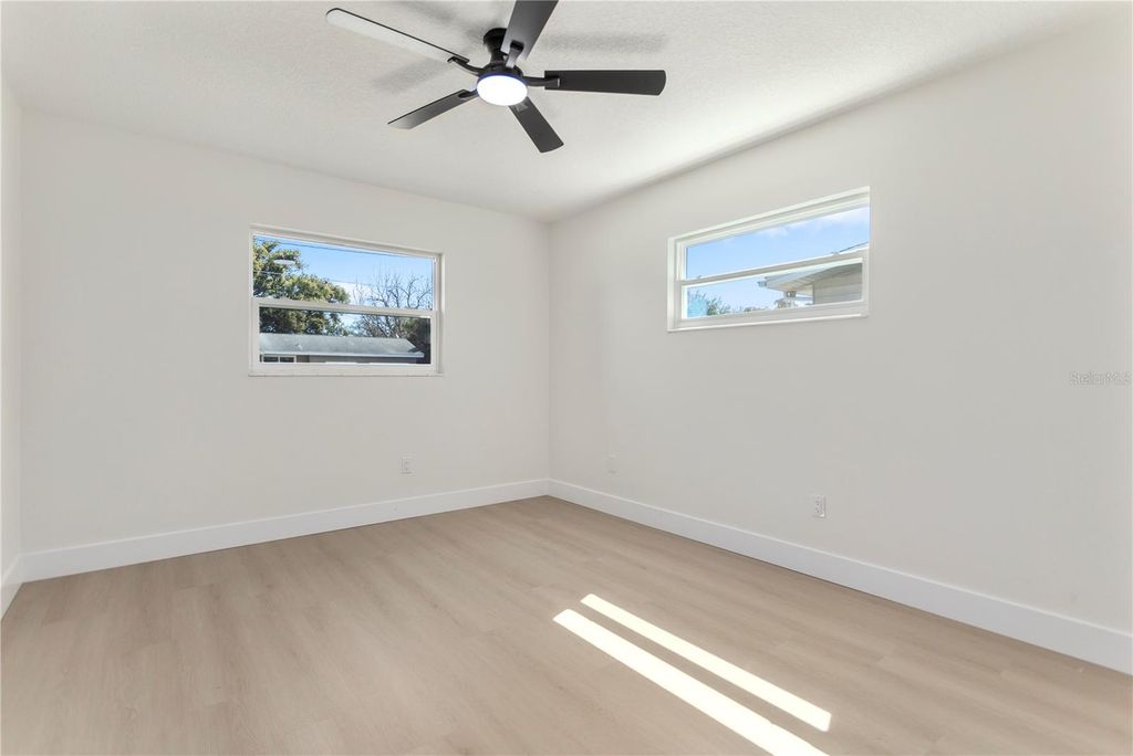 Image 27 of property listing at 1628 LARKIN AVENUE, Orlando, FL 32812