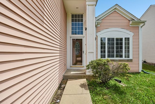 561 Ivory Lane, Bartlett, IL 60103