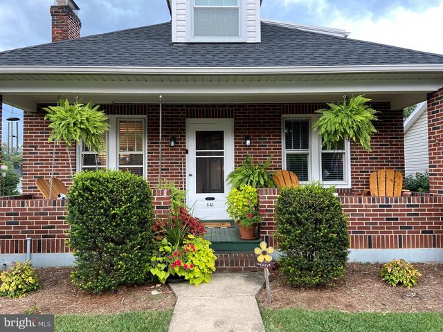 841 N PITT ST, Carlisle, PA 17013