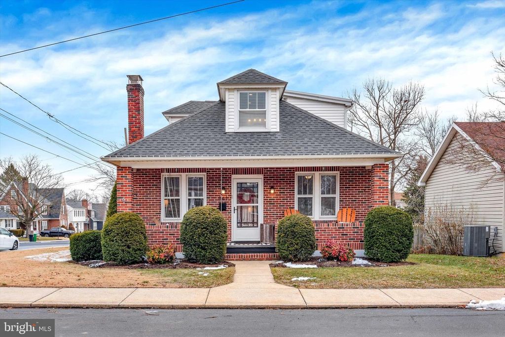 841 N PITT ST, Carlisle, PA 17013