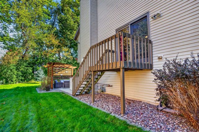 1828 Buckingham Road, Stoughton, WI 53589