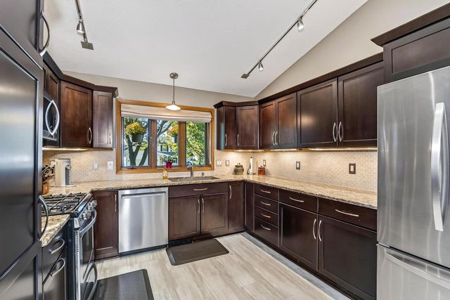1828 Buckingham Road, Stoughton, WI 53589