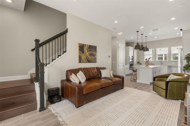 2058 PACKING DISTRICT WAY, Orlando, FL 32804