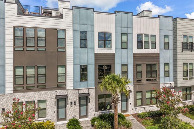 2058 PACKING DISTRICT WAY, Orlando, FL 32804