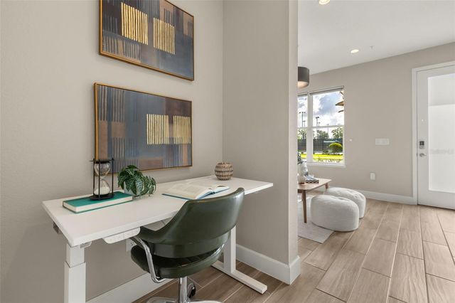 2058 PACKING DISTRICT WAY, Orlando, FL 32804
