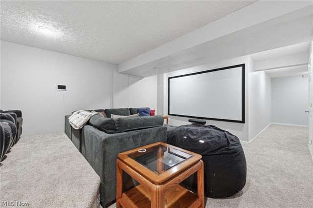 108 Clay Court, Berea, OH 44017
