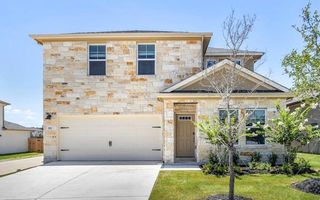 393 El Capitan LOOP, Dripping Springs, TX 78620