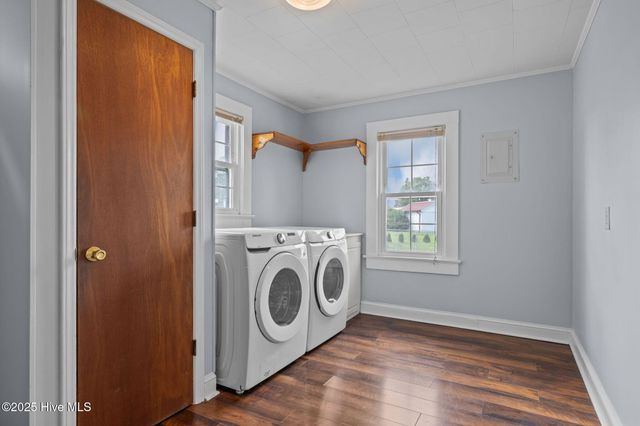 385 Hwy 70 Bettie, Beaufort, NC 28516